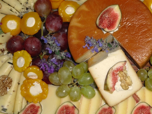 Tiroler Bergkäse vom Brett'l – ausgewählte Käsespezialitäten